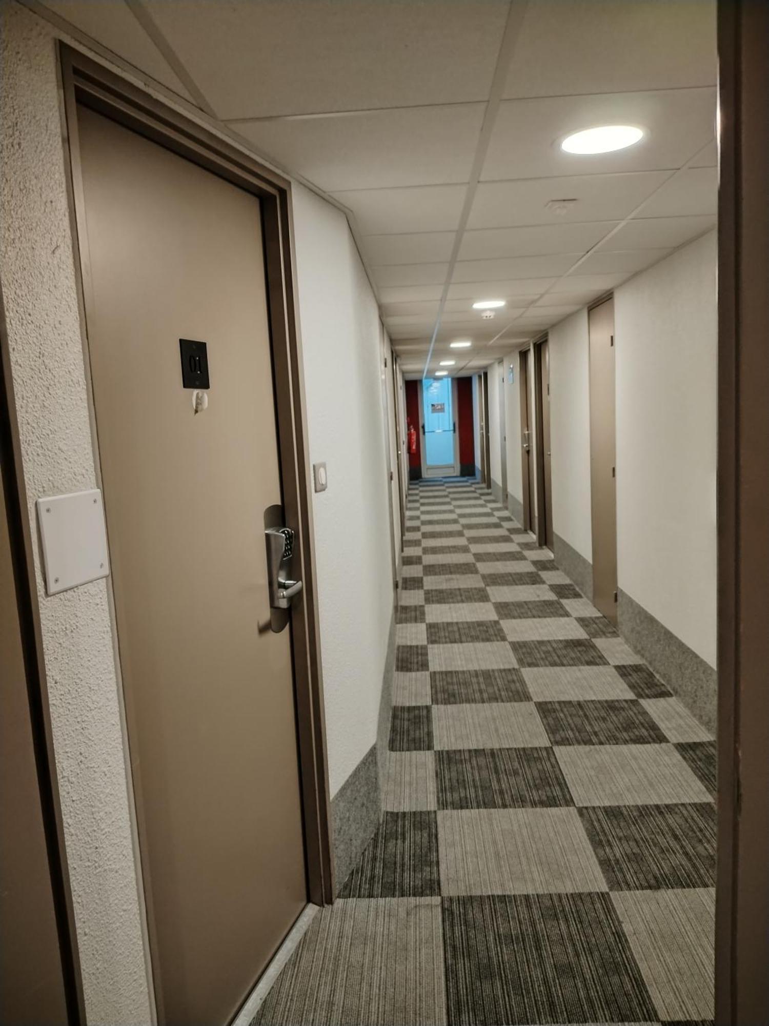 Hotel Inn Design Montlucon Exterior photo