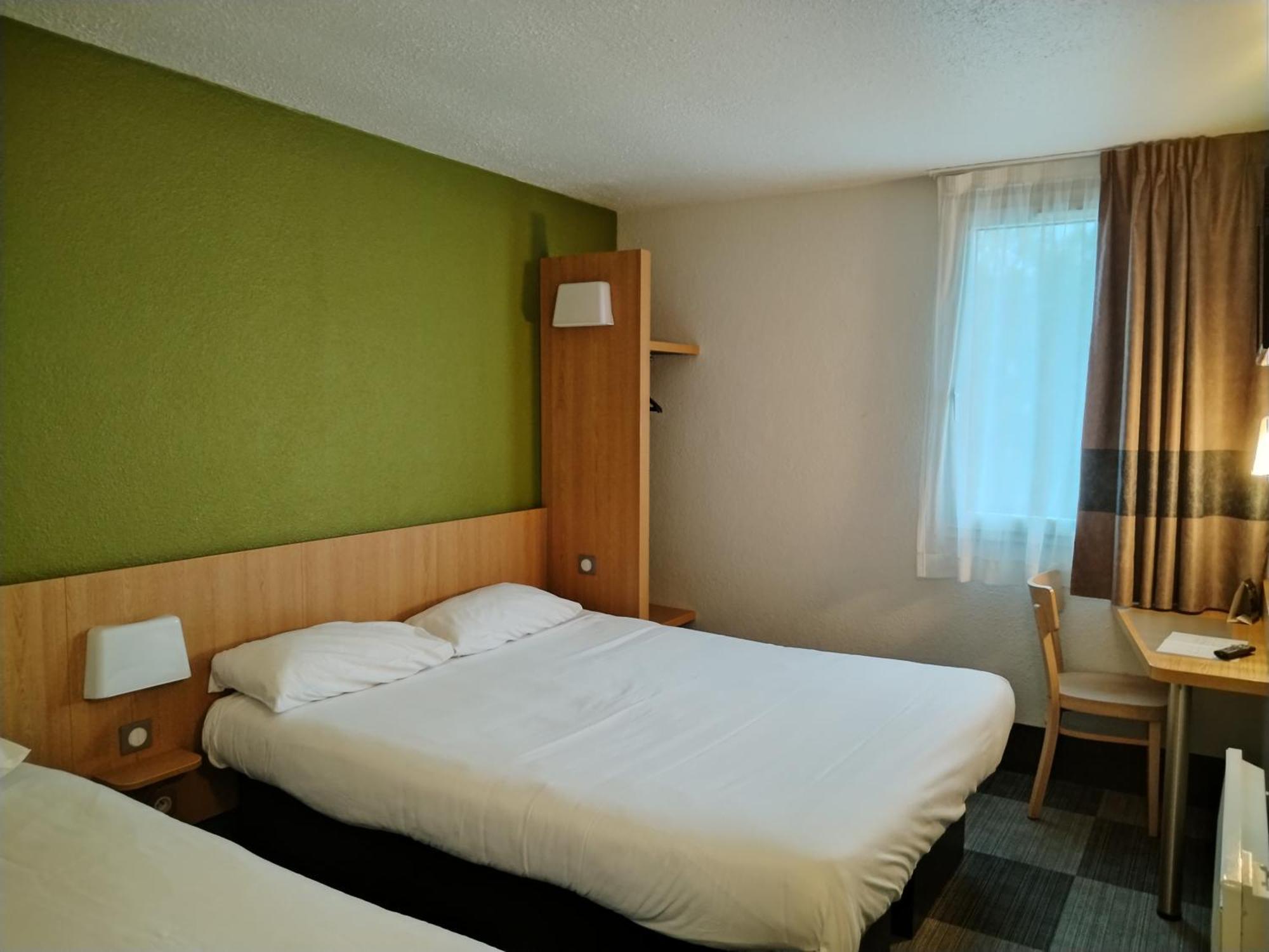 Hotel Inn Design Montlucon Exterior photo